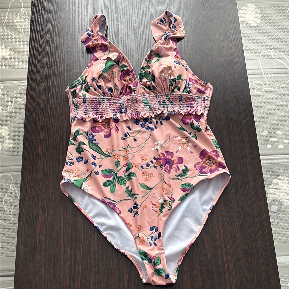 Shekini cute One-piece floral pink swimsuit Sz L